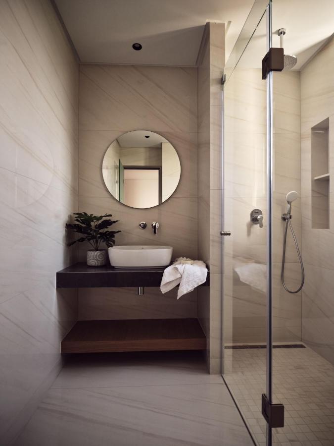 Anthis Luxury - A Haven Of Serene Modern Elegance, By Zantewize Villa *